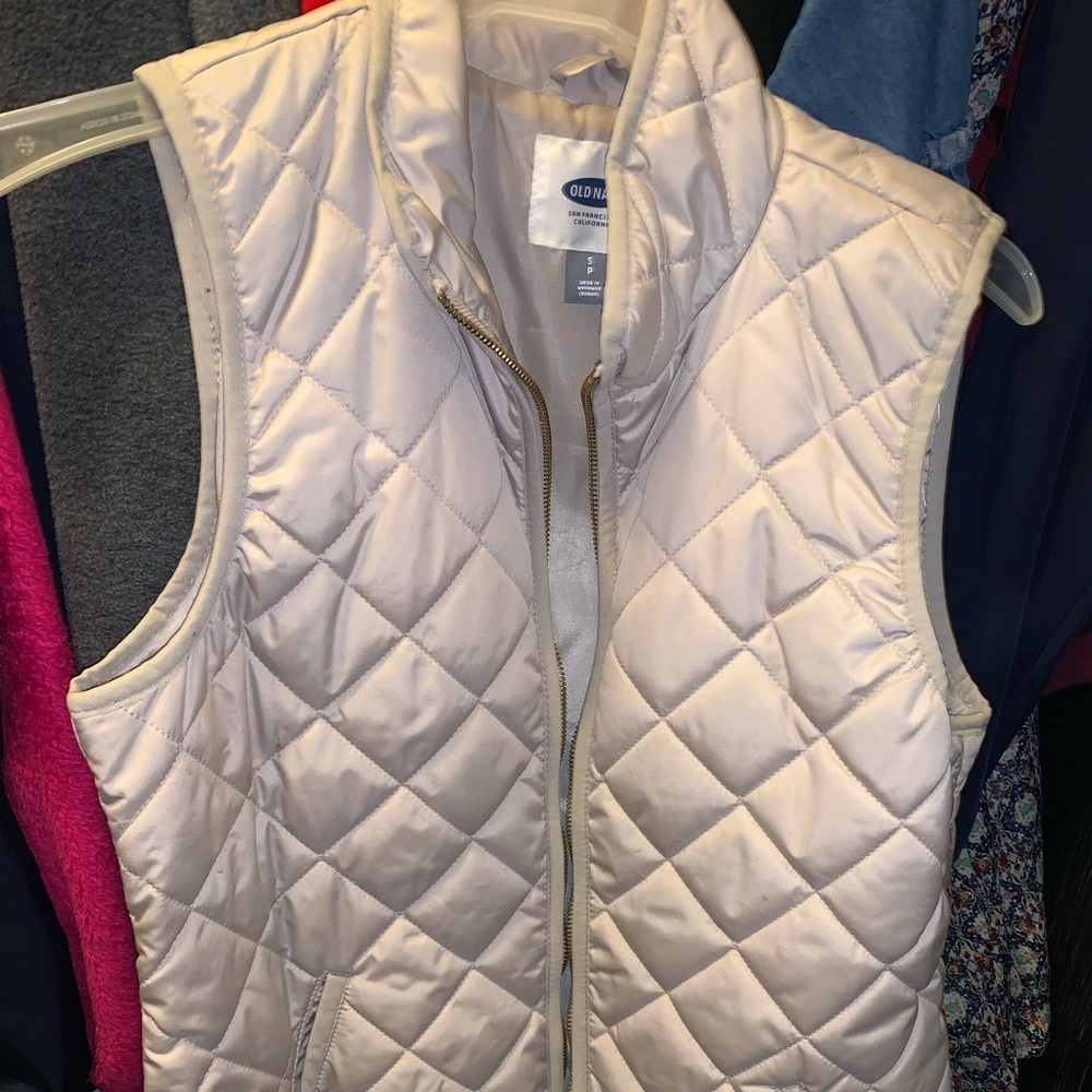 Old Navy quilted vest